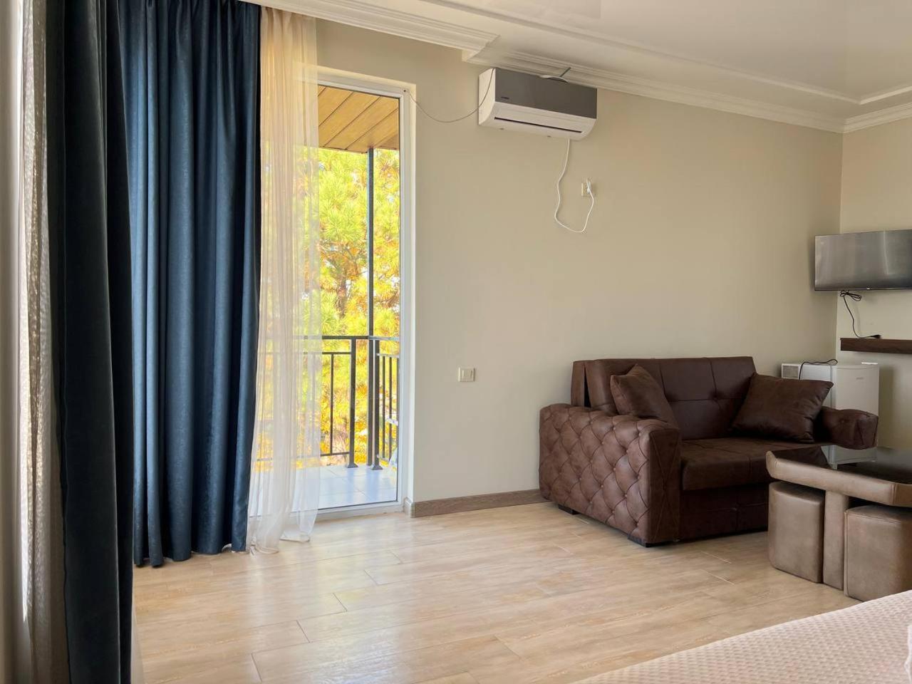 Gt House Batumi Hotel Exterior photo
